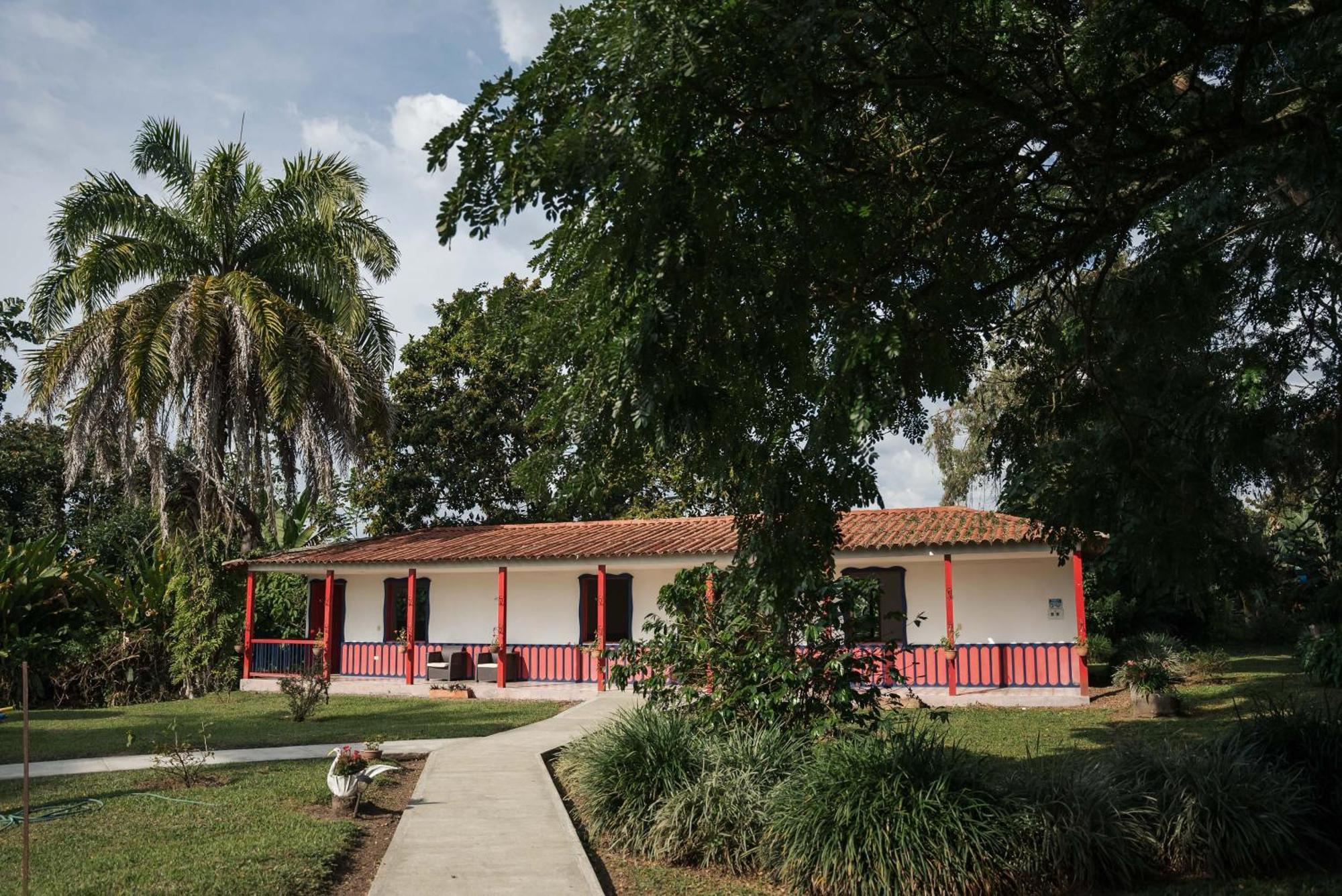 Finca Hotel Puerto Espejo Exteriör bild